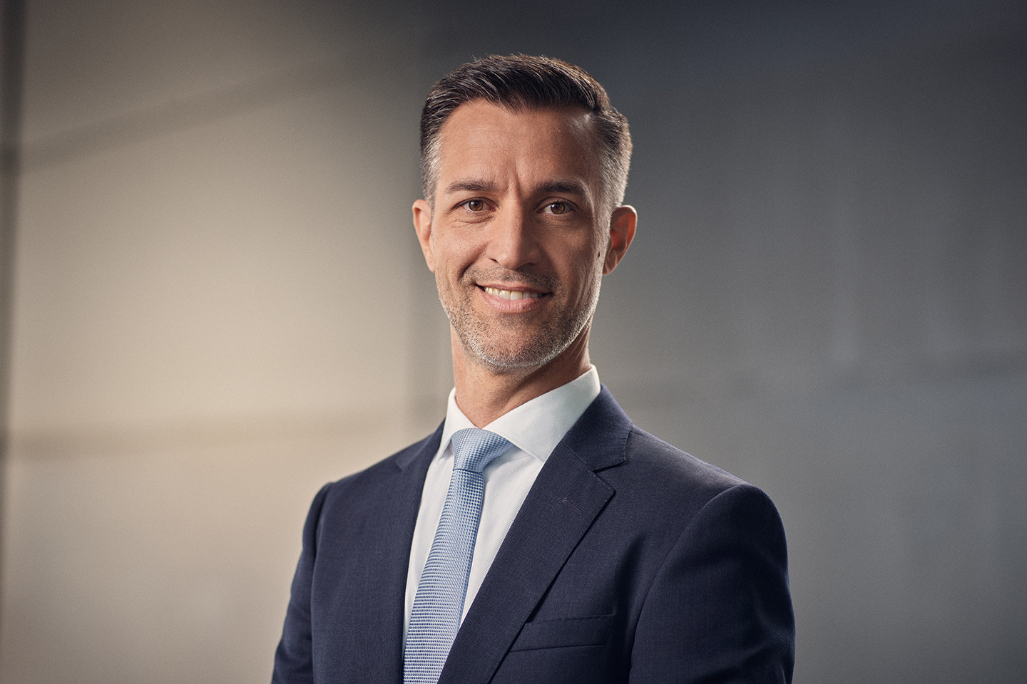 Dr. Nicolai Martin - Purchasing and Supplier Network