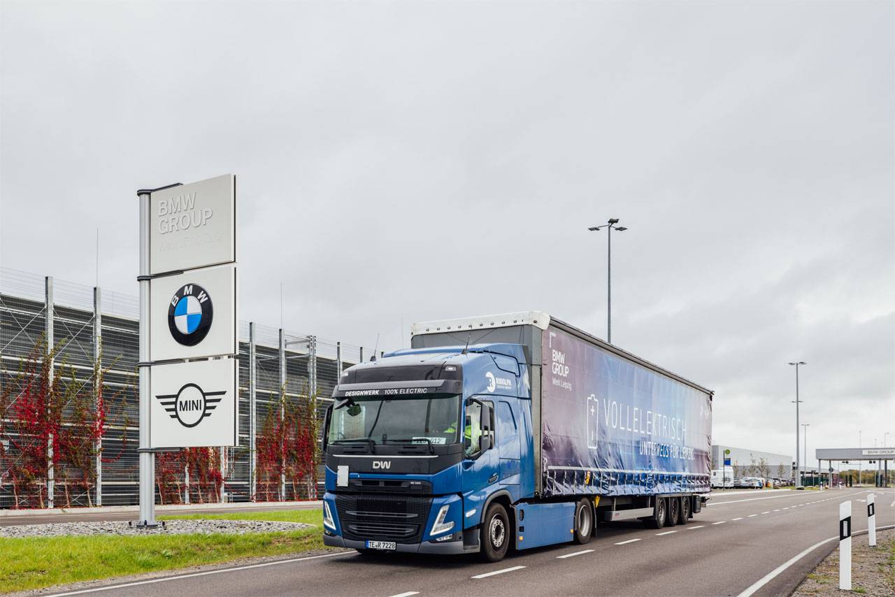 BMW integrates electric trucks into plant intralogistics.