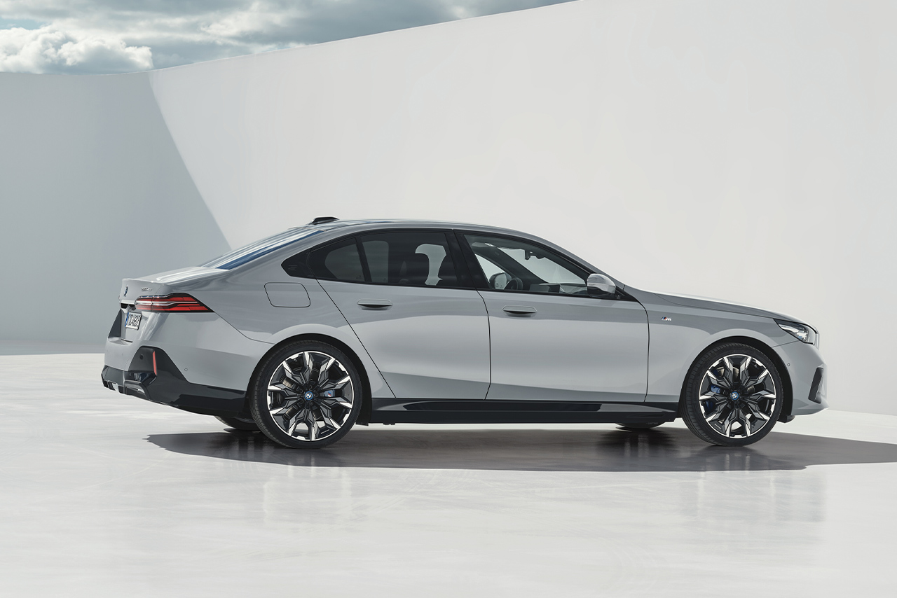 BMW i5 M60 in silber