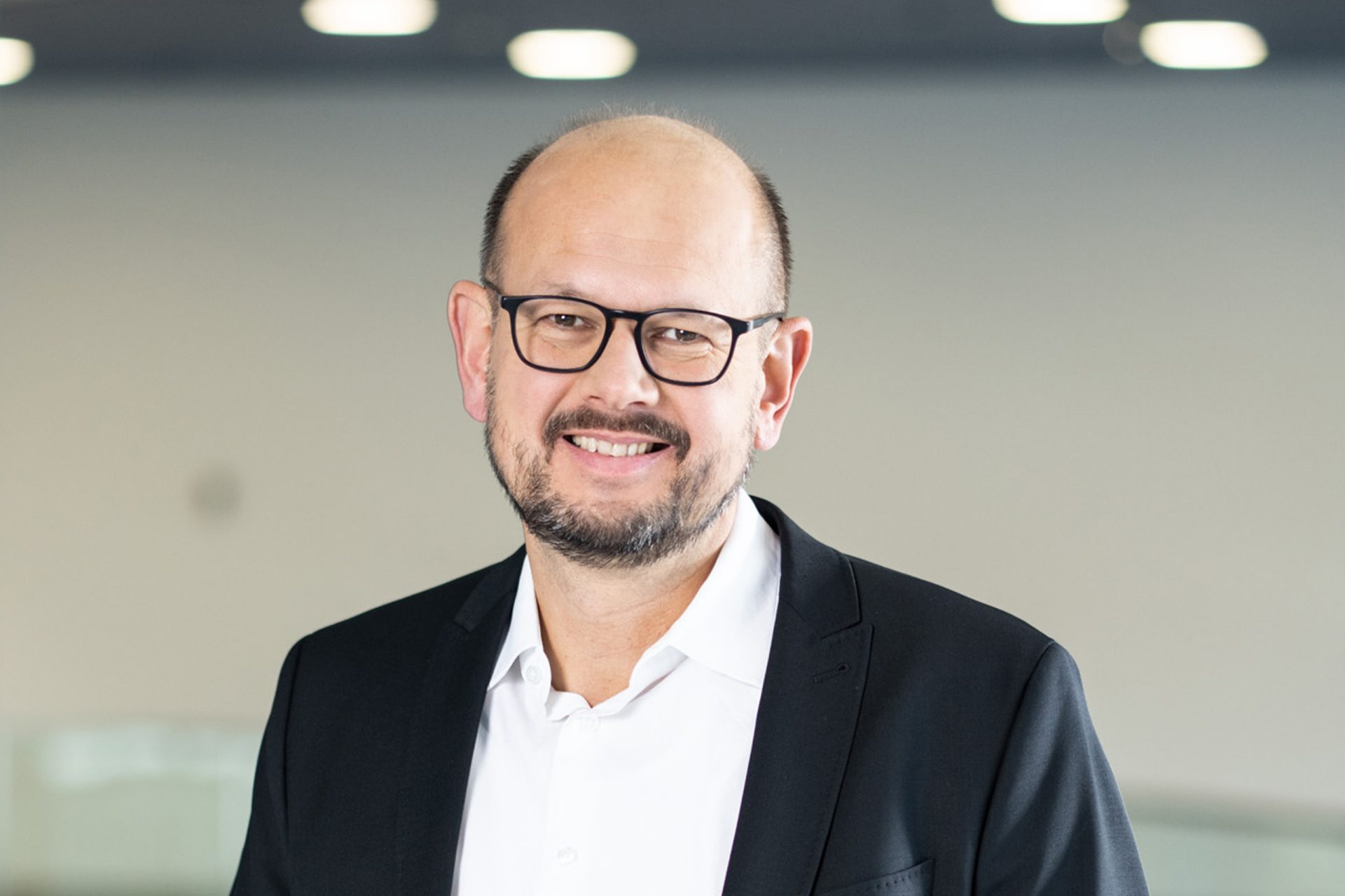 Portrait von Dr. Christoph Klahold