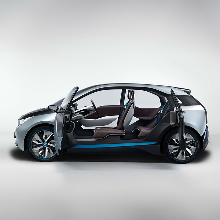 Die BMW Group investiert in Elektromobilität und präsentiert den BMW i3.