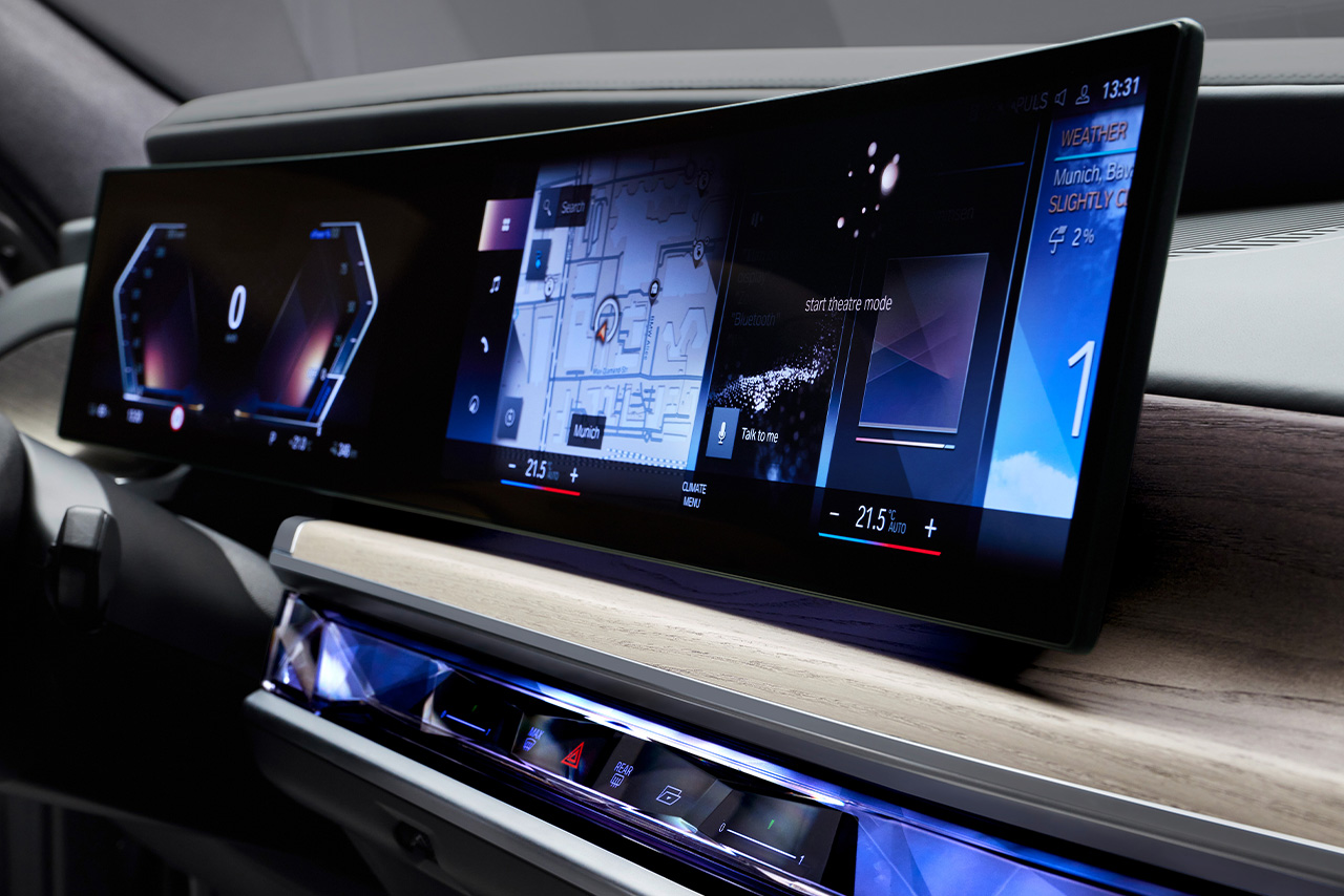 Touchscreen in a G70 BMW